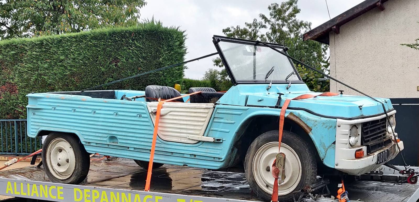 Remise en circulation d'une Méhari 4 places de 1977 de Lyon