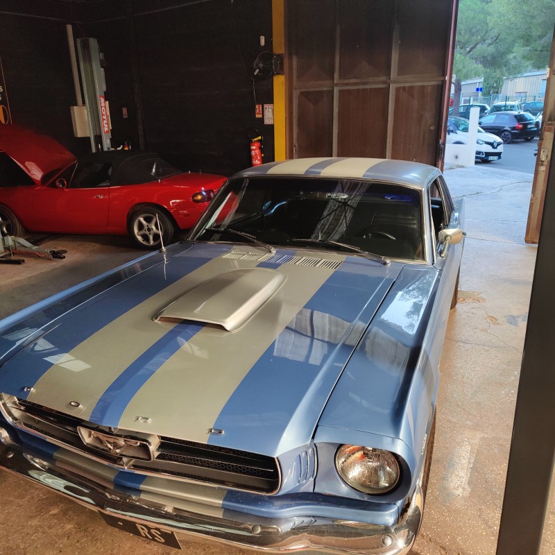 Révision de la boite automatique d'une Mustang 302 pour un client de Marseille