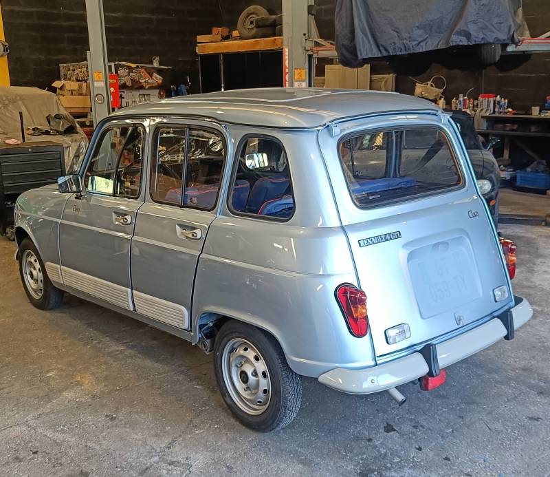 Restauration complète Renault 4L CLAN