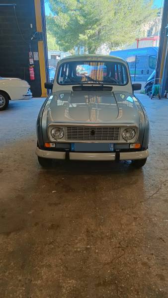 Restauration complète Renault 4L CLAN